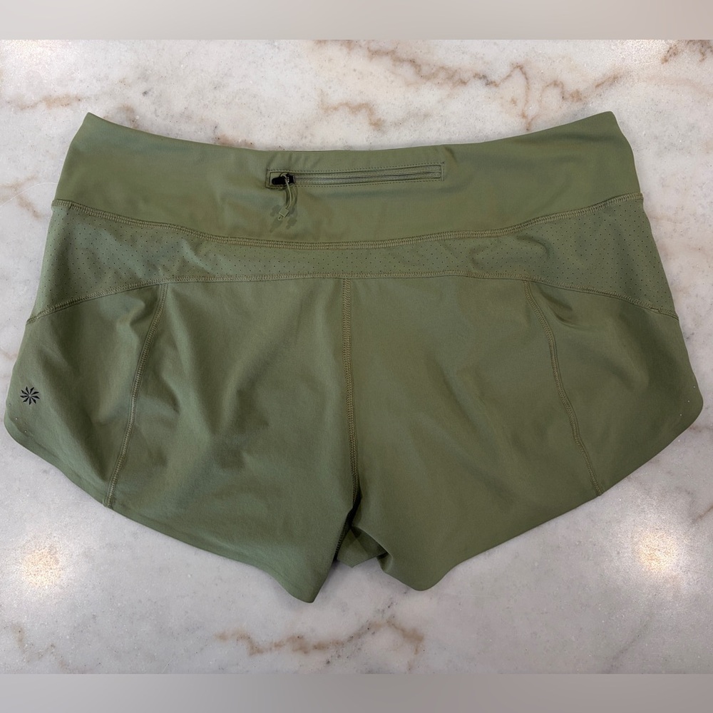 3-pack - Athleta Run With It 3.5” Short - Size L - Great Condition - Picture 8 of 9